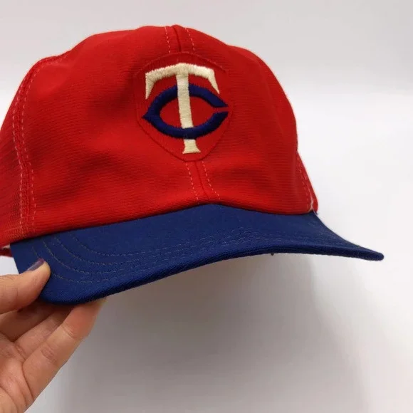 Vintage Minnesota Twins Snapback Trucker Hat Mesh Patch Logo MLB Cap 70s USA